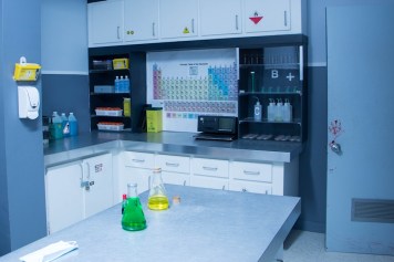 A-double-tour-pandemie-labo