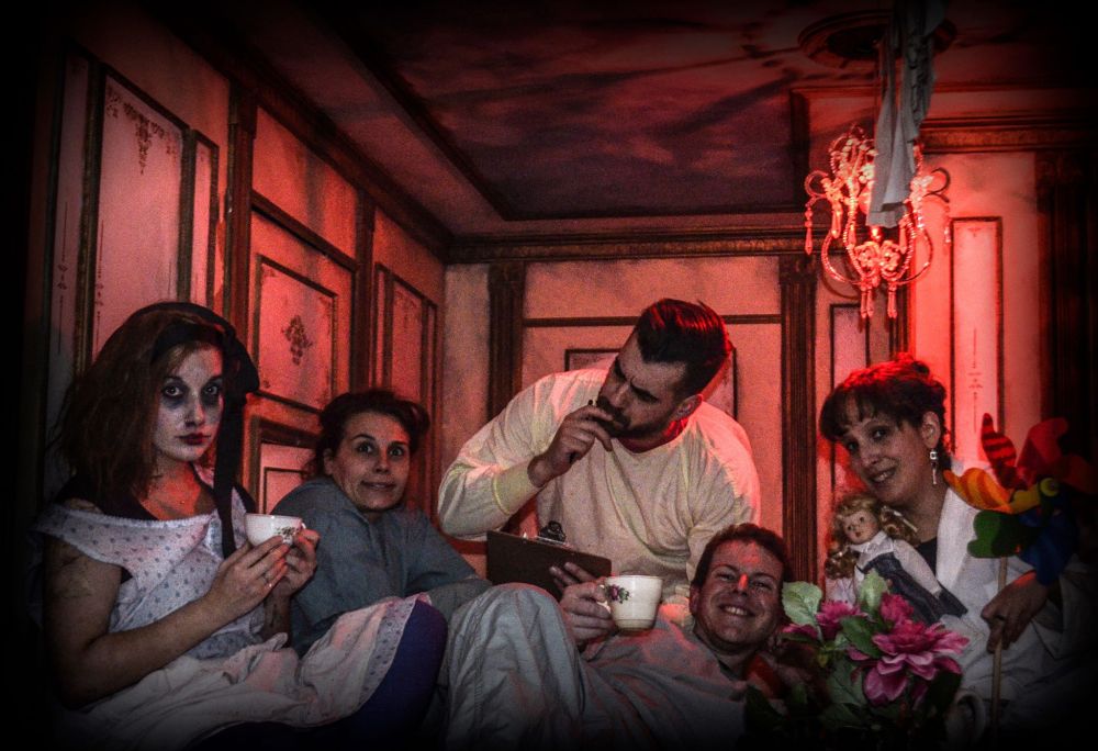 à-double-tour-les-nuits-d-asile-alice-photo-équipe-les-captives